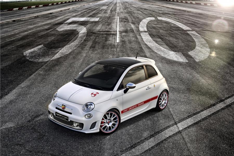  Abarth 595 50th Anniversary Edition 2013 года  (фото 25 из 26)